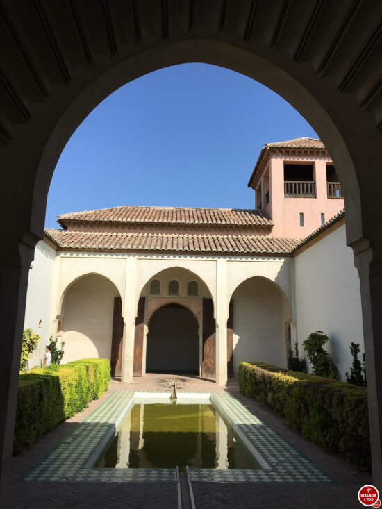 1 dag in Malaga - alcazaba patio